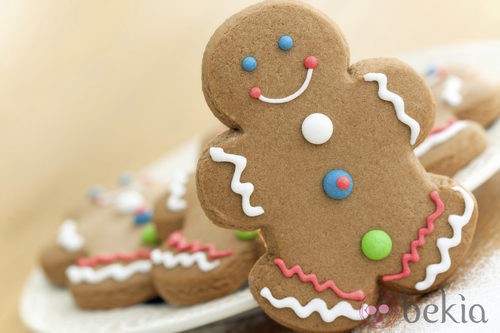 Decora las galletas de jengibre
