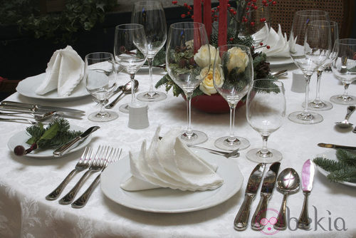 Decoración en blanco para la mesa de Navidad