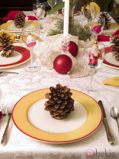 Cómo decorar una mesa de Navidad